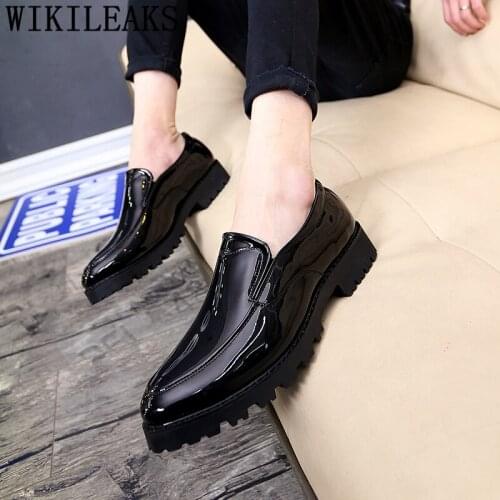 Fashion Brogue Shoes Men Formal Italian Loafers Men Patent Leather Shoes Coiffeur Party Shoes Men 2020 Black Dress Buty Meskie