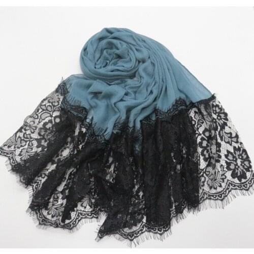 Hot sale luxury black lace edges plain solid shawl viscose muslim women scarve hijabs fashion bandana warps Eid gifts 10pcs/lot
