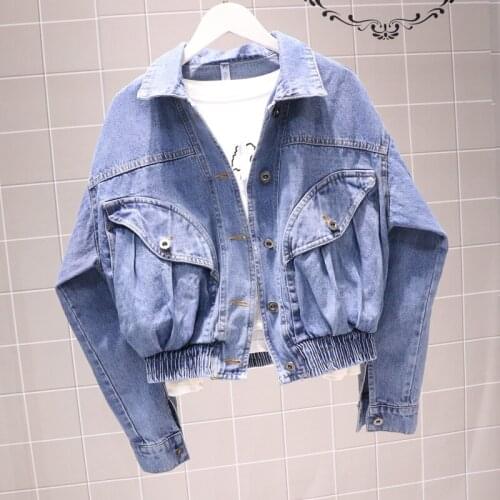 Spring 2021 Women Loose Vintage Washed blue Denim Jacket Single-breasted Long Sleeve Big pocket Short Jeans Basic Outwear Female