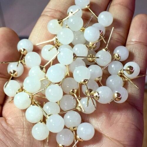 Natural Hetian jade, white jade, ear studs. The super positive color of jade! ! ! The quality is visible as shown