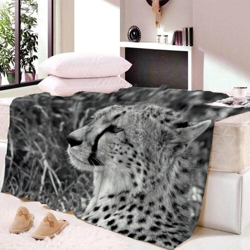 Blanket Comfort Warmth Soft Plush Snow leopard watching cute fierce camouflage leopard Personality pattern Fashion