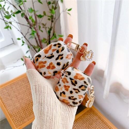 Soft TPU Bracelet Chain Case For AirPods 2/1 Pro Luxury Leopard Pearl Case for Apple Airpods 1 2 3 Case Earphone Accessories