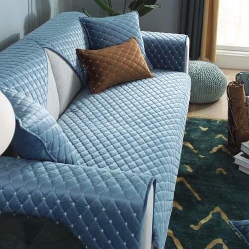 Best Solid Color Luxury Quilted Velvet Sofa Towel Winter Warm Soft Smooth Cover Embroidery Mat Non-Slip Slipcover Window Bay