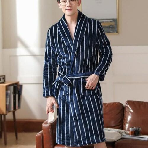 Men Stripe Flannel Bathrobe Sleepwear Robe Thick Coral Fleece pijama hombre Bath Pajamas Male Night Gown Robe BMR31