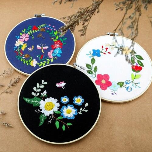 DIY Stamped Embroidery Starter Kit with Flowers Plants Pattern Embroidery Cloth Color Threads Tools Kit Suitable for Beginners