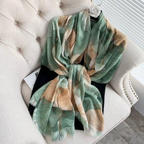 2021 Brand Autumn winter women beach quality shawl cotton scarf lady fashion scarves bandana pashmina wrap hijab muffler