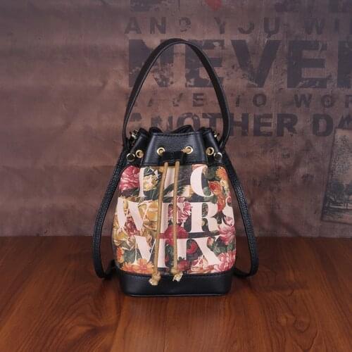 Leisure Head Layer Cowhide Flowers National Wind Handmade Brand Womens Handbags Summer New High Quality Shoulder Bags