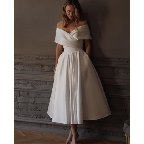 Elegant Short Off Shoulder Satin Wedding Dresses with Pockets Lace Up Back Simple Style Robes De Mariée Bridal Gown For Women