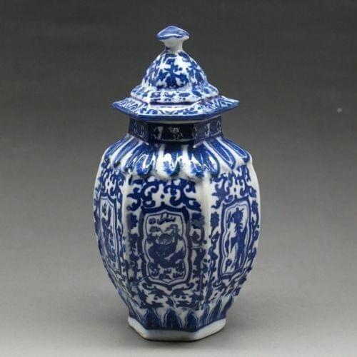Chinese blue and white porcelain dragon vase W qianlong mark