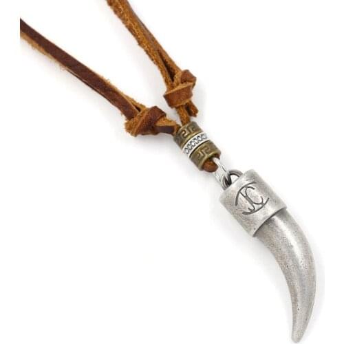 Simple Retro Alloy Tooth Pendant Necklace Long Cowhide Leather Seater Chain Mens and Womens Fashion Accessories