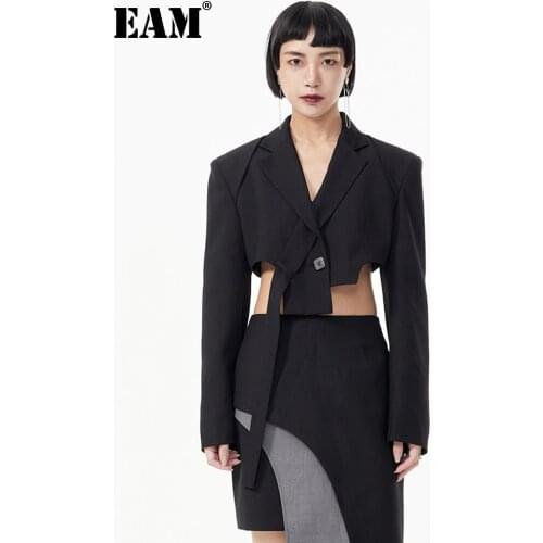 [EAM] Women Black Irreuglar Hollow Out Short Blazer New Lapel Long Sleeve Loose Fit Jacket Fashion Spring Autumn 2021 1DE2572