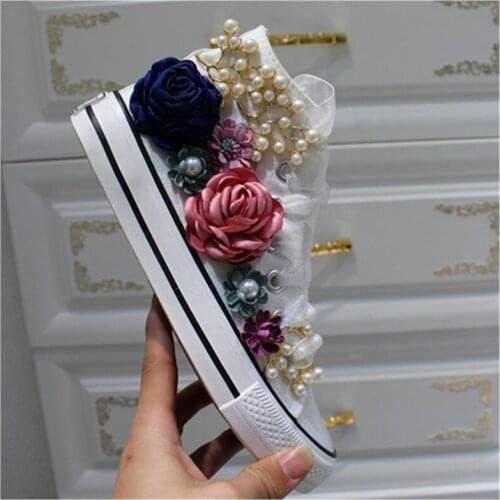 Autumn canvas shoes white shoes women high top handmade three-dimensional flower flat shoes fashion
