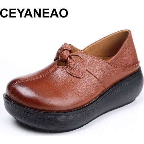 CEYANEAO Retro Spring Style Genuine Leather Breathable Ladies Flat Shoes Woman Slip-on Low Heel Handmade Appliques Oxford Shoes