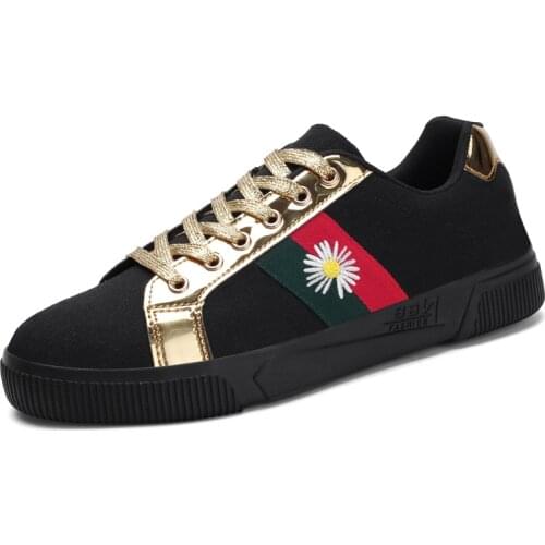 Men Classical Low-Top Shoes Skateboard Antiskid Cozy Sneakers Fashion Leisure Walking Shoes 2021 New Brand Designer 39-44