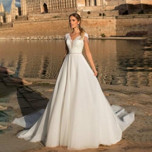 Cap Sleeves Beading Belt A-line Beach Wedding Dress Lace and Tulle Beach Bridal Dress vestido de noiva princesa