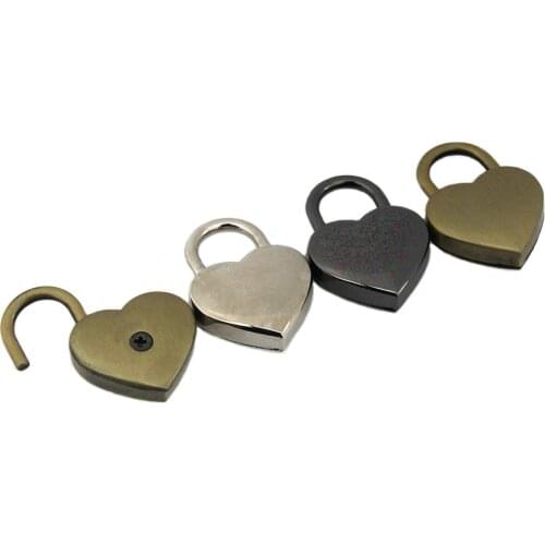 1pcs Metal Heart Shape Spring Lock Fashion Mini Padlock Bag Suitcase Luggage Box Key Lock Without Key DIY Hardware Accessories