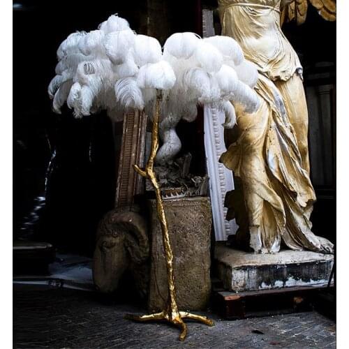 Modern Luxury Ostrich Feather Gold Floor Lamp Copper Brass Resin Nordic Standing Lamp for Villa Tripot Hotel Decorative Lighting