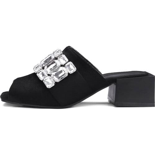 2021 New Summer Fashion Open-toed Chunky heels Ladies Slipper Leisure Crystal Rhinestone Black Yellow Fashion Women shoes 48
