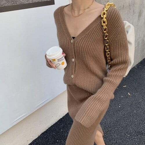 Womens clothing 2020 new net red autumn and winter leisure Skirt Set womens knitting sweater wrapped skirt two piece leisure