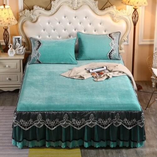 Thickened warm milk velvet Bedspread Fitted Sheet Pillowcases 2/3pcs Solid Princess Lace Embroidery Bedding