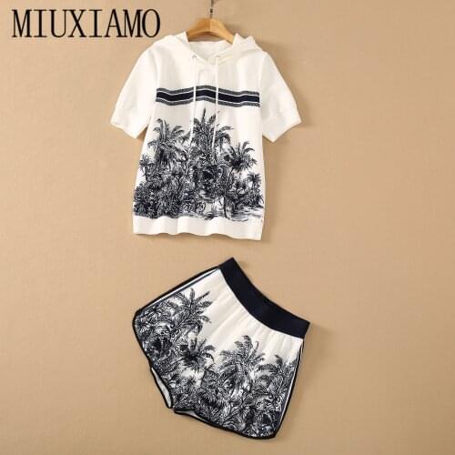 MIUXIMAO 2021 New Two Piece Set Coconut Print Fashion Slim Wearing Jumpers+ Elastic Waist Pants Suit Women Vestidos