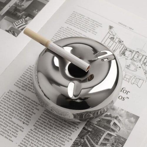 Windproof Ashtray with Lid Stainless Steel Donut-Style Ash Tray Outdoor Indoor Use for Car Office Terrace and Home Decoration