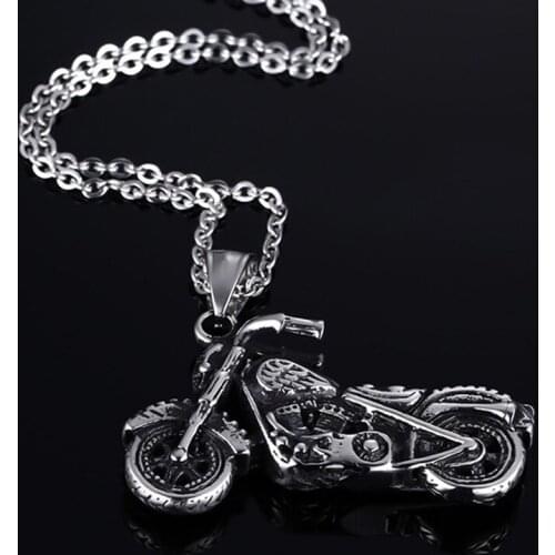 New Europe and America Punk Wind Casting Motorcycle Pendant Necklace Men Retro Gothic Ghost Knight Pendant Stainless Steel