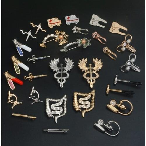 Color Medical Pins Brooches collection Crystal Caduceus ambulance Lapel Metal pin for Doctor Nurse syringe tooth Jewelry