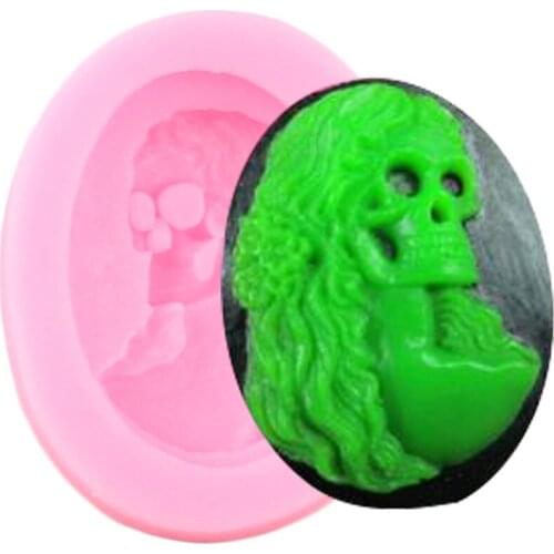 Long Hair Skull Silicone Mold Halloween Cupcake Topper Fondant Cake Decorating Tools Chocolate Gumpaste Moulds Candy Clay Mould