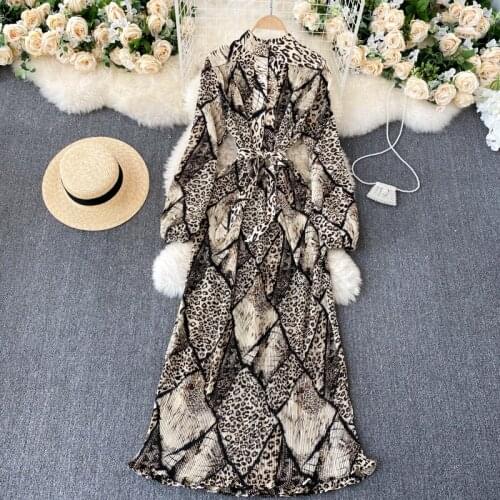 Womens Spring Summer Runway Fashion Vintage Leopard Print Long Dress Female Long Sleeve Chic Travel Beach Dress TB955
