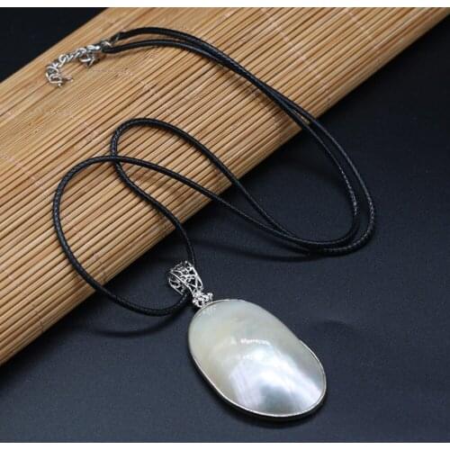 Natural Pearl Mother Shell Pendant Necklace Charms Irregural Shape Pendant Necklace for Jewelry Gift Length 55+5cm Size 30x50mm