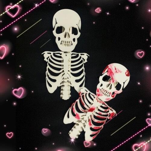 Goth Wounded Skull Hair Clips for Women Acrylic Vintage Punk Hip Hop Halloween Hairpins 90s Aesthetics Gifts Y2K Jewelry