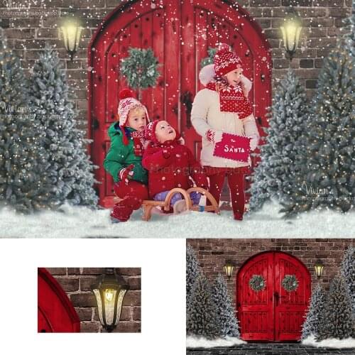 Red Wood Door Christmas Kids Photography Backdrop Family Portrait Photo Decor Snowy Forest Baby Background Child Photostudio