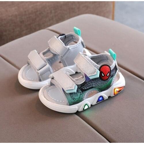 Disney childrens cartoon spiderman boys and girls non-slip soft-soled sandals student beach shoes sandals LED