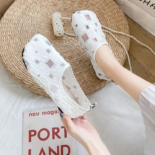 Summer Breathable Mesh Ladies Single Shoes Fashion Casual Soft Bottom Flat Comfortable Solid Color Peas Shoes Large Size 35-40