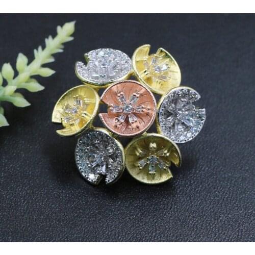 Vanifin Fashion Jewelry Graceful Lucky Petunia Sunny Flower Micro Paved Sandblast Brooch Pin for Engagement Luxury Bridal Gift