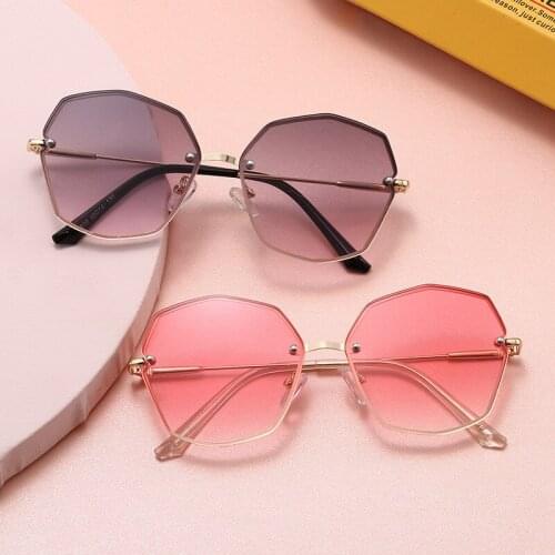New multilateral meters nail childrens glasses 3910 frameless fashion street fear cool girl Sunglasses boy sun visors