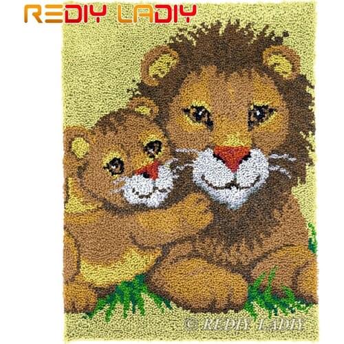 Latch Hook Rug Lion Father and Son Plush Wall Tapestry Kits DIY Carpet Rug Chunky Yarn Arts & Crafts Crochet Floor Mat 61*81cm