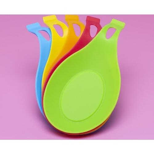 1pcs Table Decoration Silicone Insulation Heat Resistant Spoon Rest Kitchen Tool Spoon Pad Eat Mat Kitchen Gadget Holder