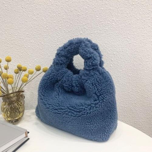 Womens Fashion New Large Particles of Panax Notoginseng Wool Velvet Fur Fur Bag Fold Style Handbag Messenger Bag Wholesale