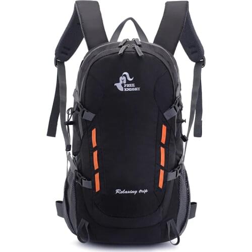 BOWTAC Mountaineering Bag Outdoor Camping Hiking Backpack Waterproof and Wear-resistant40L Sports Backpack Can Put Water Bladder