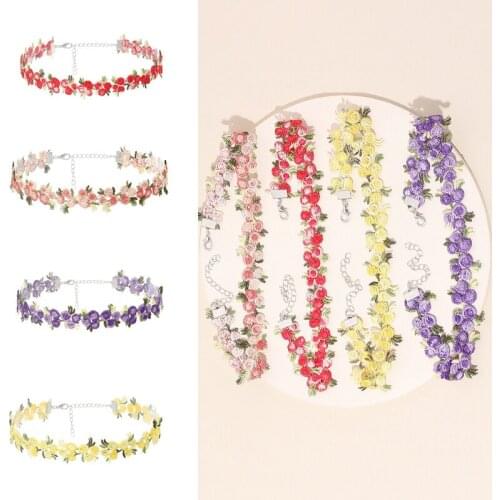 Ladies Romantic Small Daisy Necklace Bohemian Flower Chokers Collar Cloth Embroidery Short Clavicle Chain Jewelry Gift Necklaces