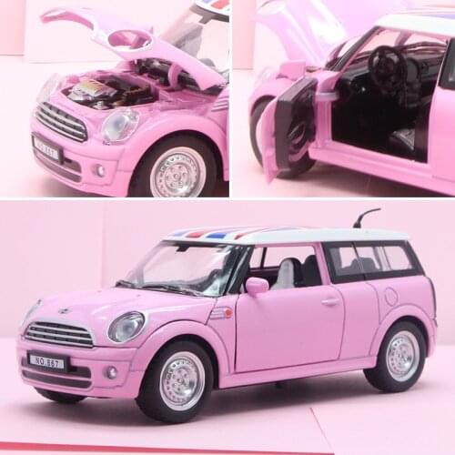 1:32 high simulation cute pink mini alloy car model, pull back sound and light childrens toy car for gifts