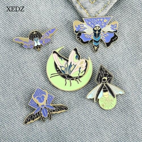 XEDZ Luminous butterfly specimen enamel brooch fashion fluorescent animal moth insect butterfly badge jewelry gift for friends