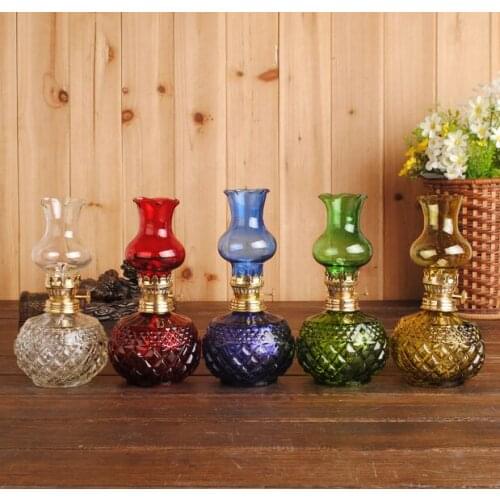 Small Size Color Classic Glass Kerosene Lamp Vintage Oil Lights Decoration Table Lamp Desk Lights Crafts Gifts Lantern