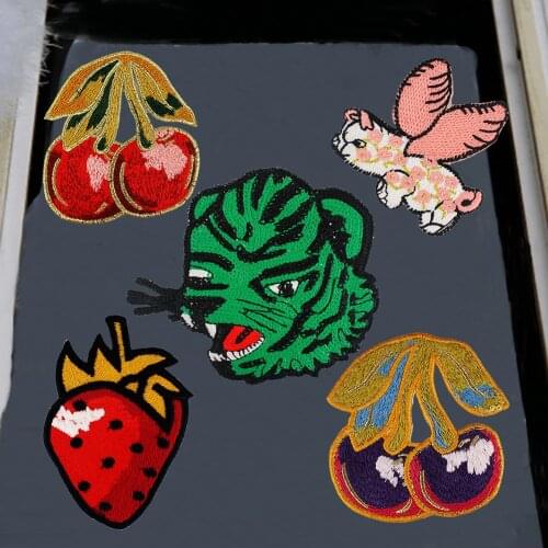 Cute Small Tiger Strawberrry Patches Fkyibg Pig Cherry Applique for Children Clothes Decoration Sewing Supplies 5pc TH1720
