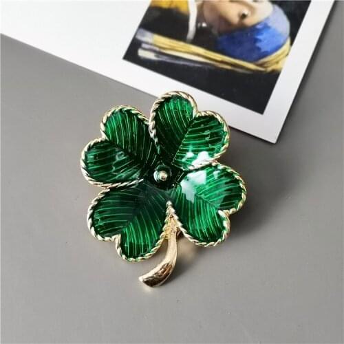 2020 creative light luxury high-end four-leaf clover brooch fashion retro green enamel four-leaf clover alloy brooch brooch