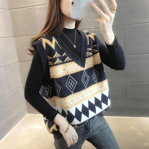 Women V-neck Knitted Vest 2021 New Spring Autumn Sweater Vest Short Female Casual Sleeveless Retro Korean Version Knit Pullovers