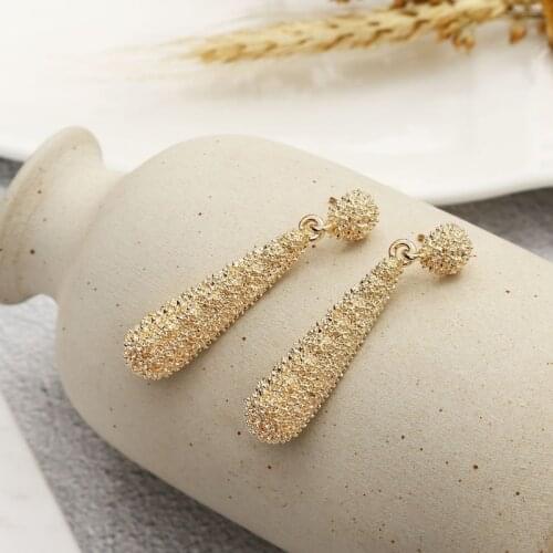 Large Vintage Long Drop Earrings for Women Statement Earrings Gold Color Geometric Metal Earrings Pendientes Fashion Jewelry