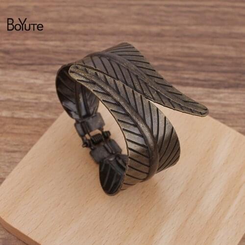 BoYuTe Factory Supply Antique Bronze Plated Big Leaf Bangle Bracelet Vintage Style Diy Handmade Materials